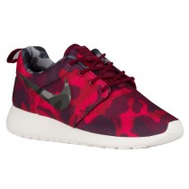 Damen Nike Roshe One Camo Print Dunkel Granat/Schwarz/Gym Rot/Very Berry Sneakers